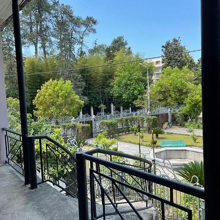 Guesthouse On Agmashenebeli 328 Kobuleti Zewnętrze zdjęcie